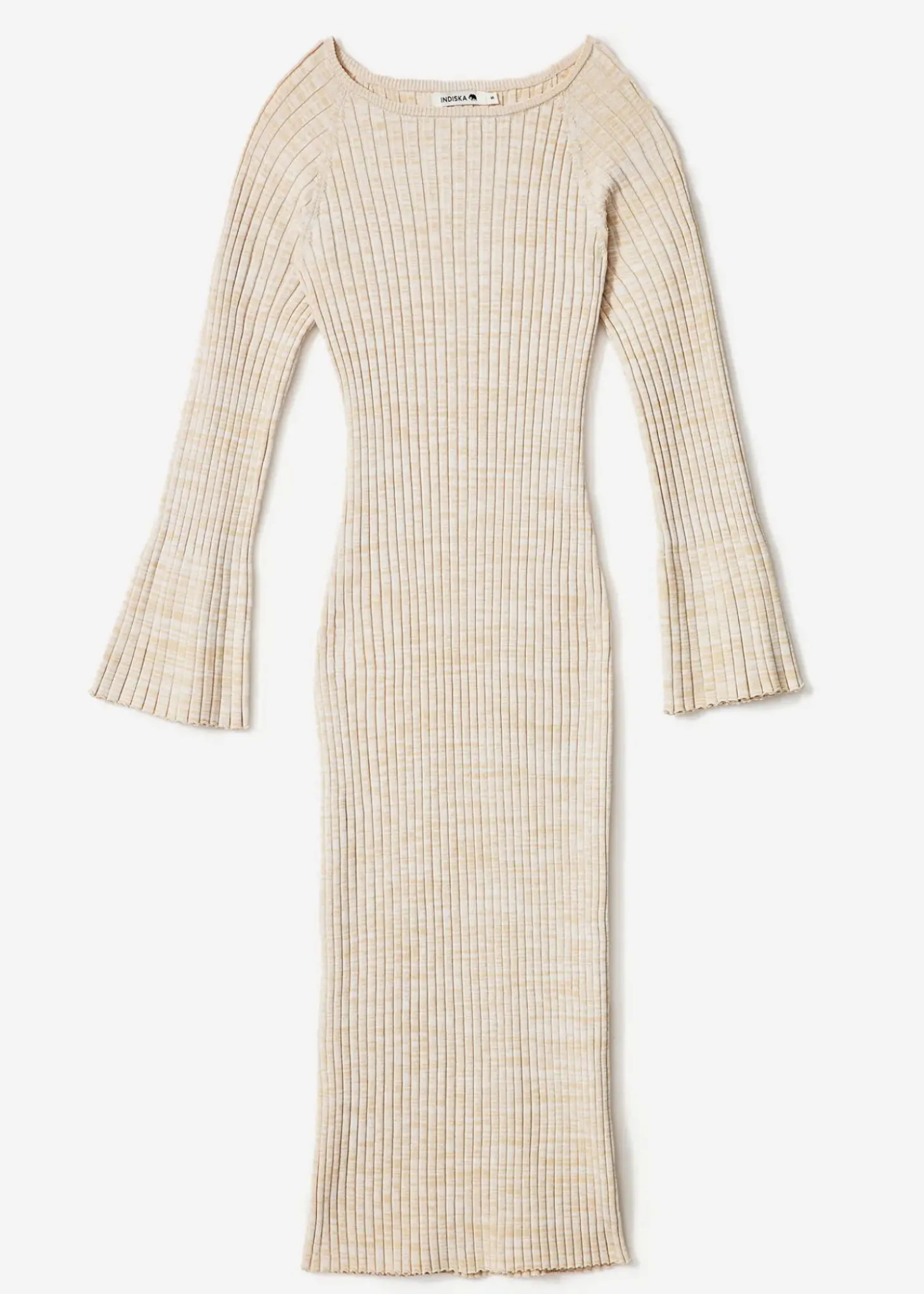 Beige ribbstickad klänning