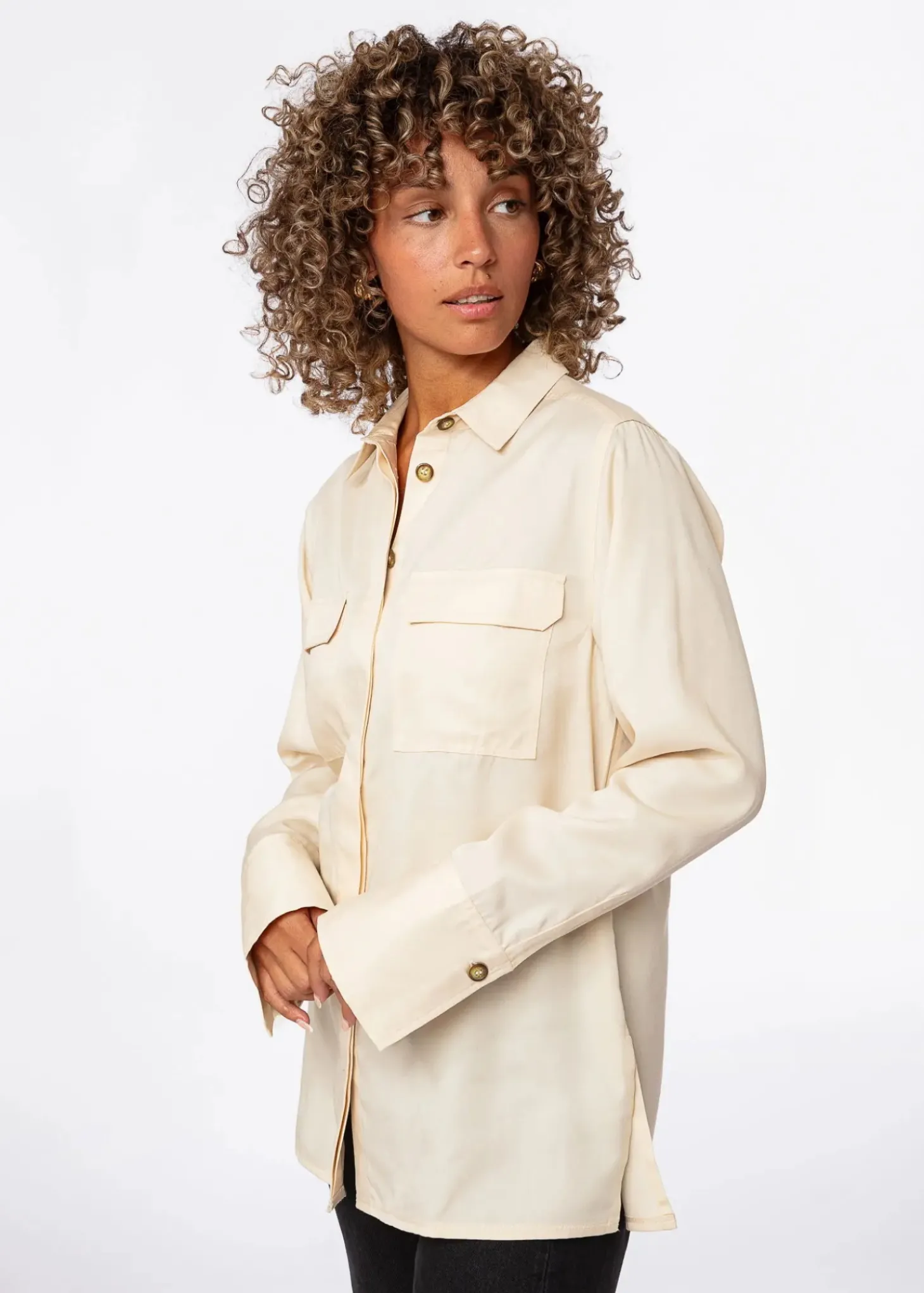 Beige skjorta i tencel