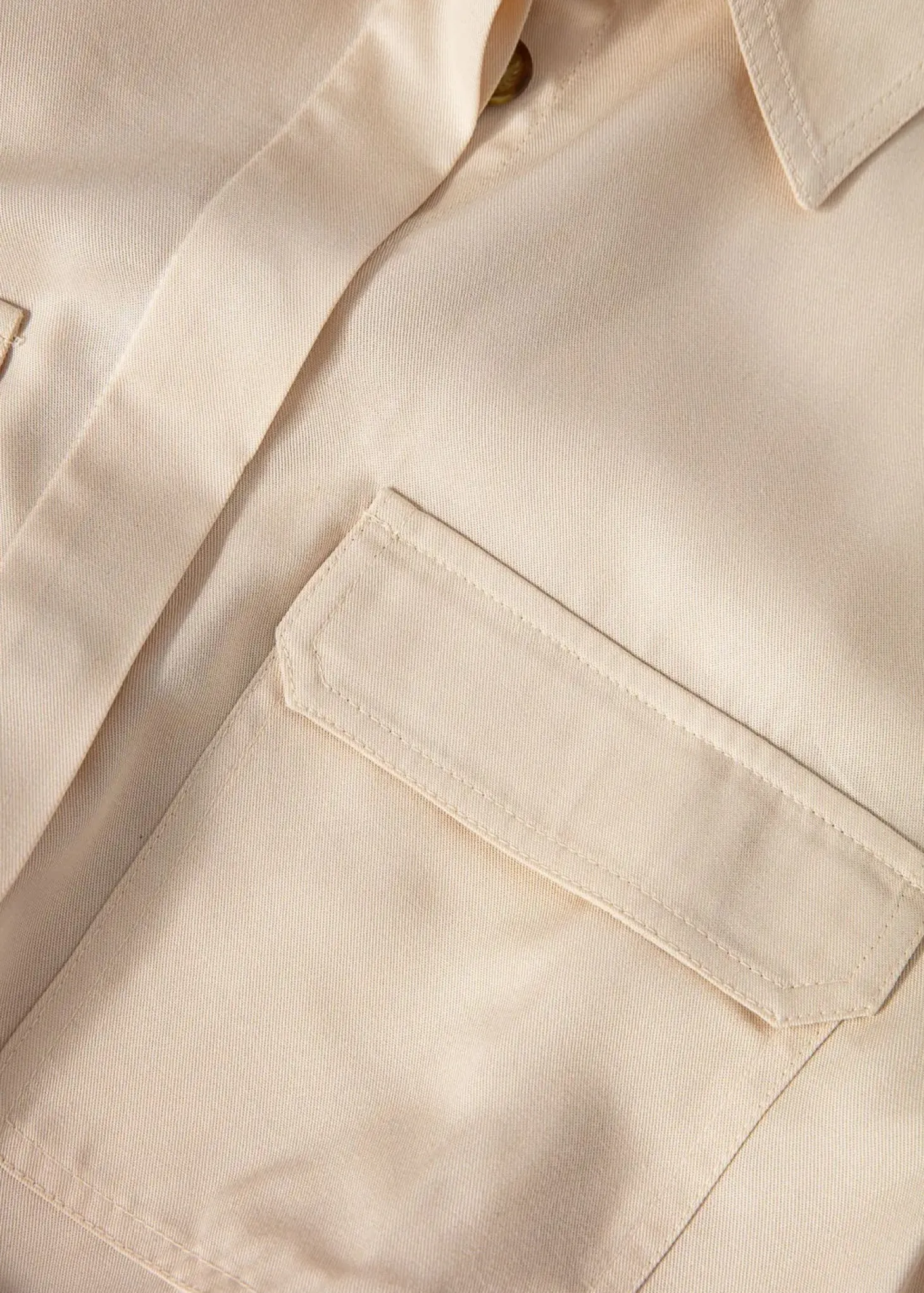 Beige skjorta i tencel