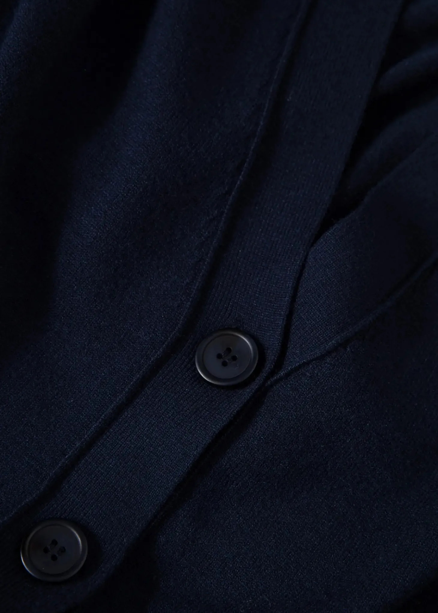 Blå finstickad cardigan