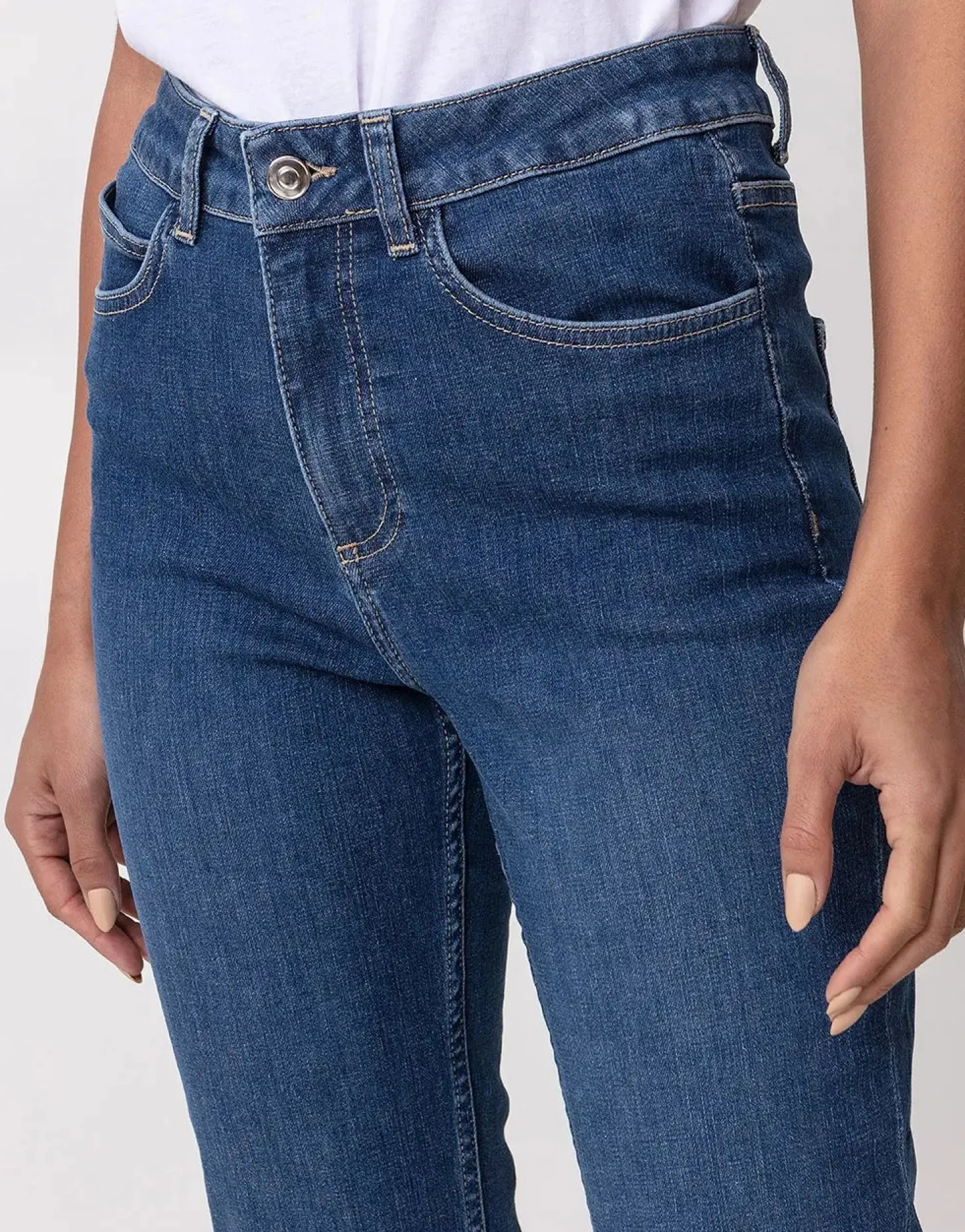 Blå jeans med stretch