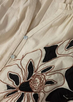 Broderad bomullsblus med puffärm