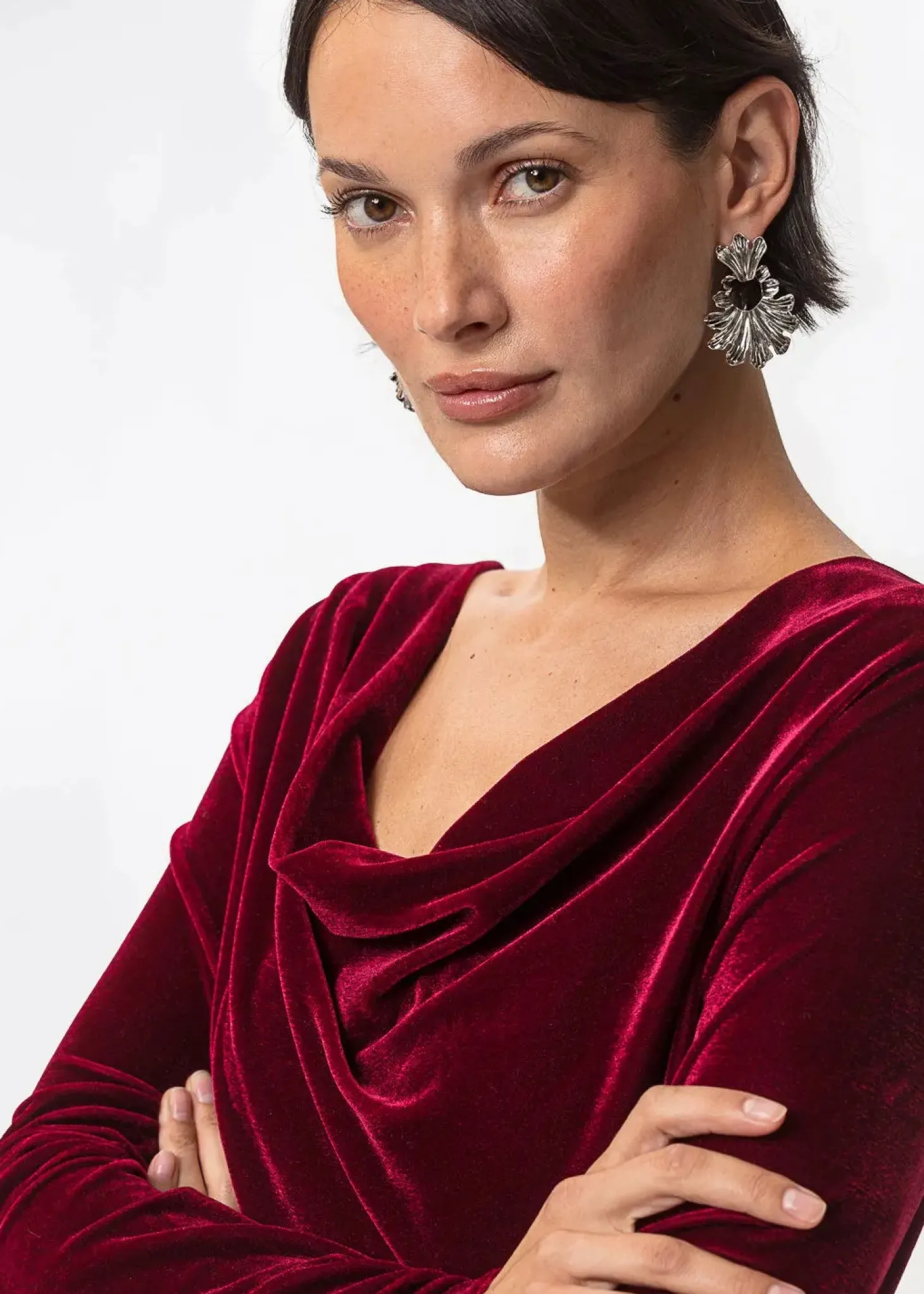 Draperad röd velourtopp