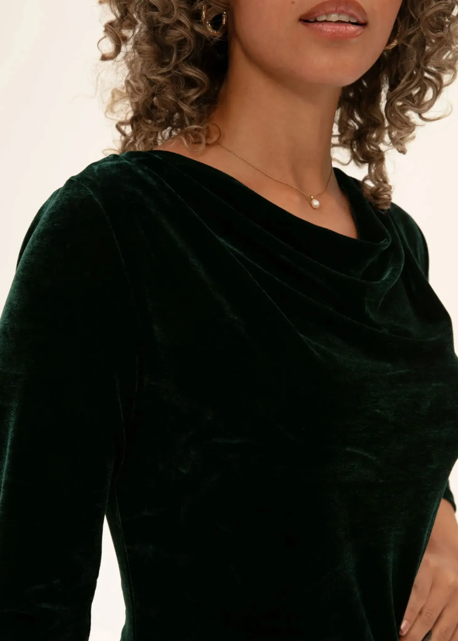 Draperad velourtopp