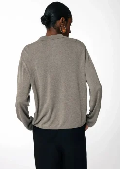 Enfärgad cardigan med krage