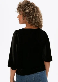 Enfärgad velourblus