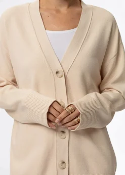 Finstickad cardigan