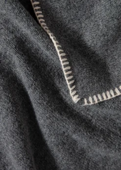 Grå poncho