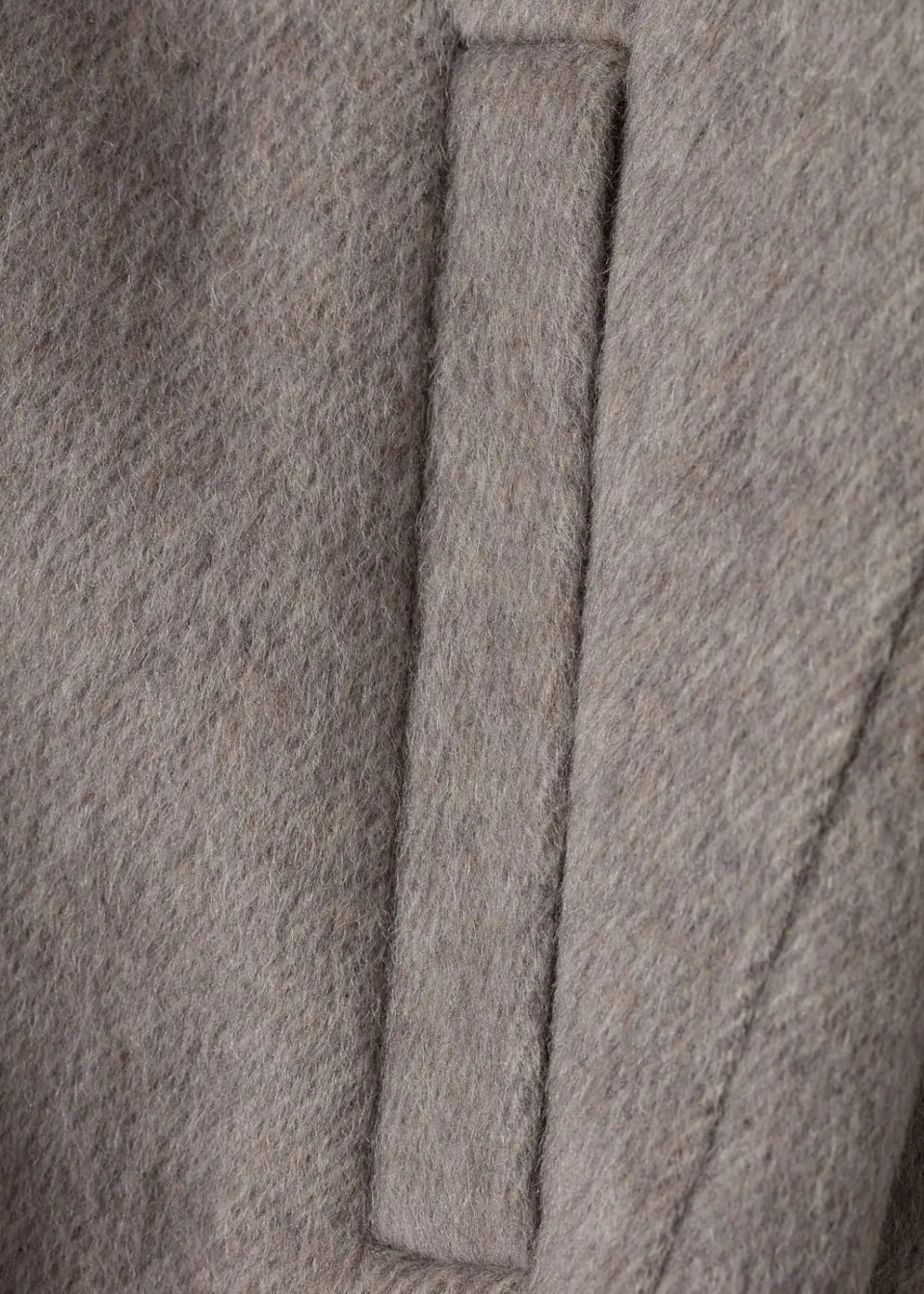 Grå/beige ulljacka med fransar