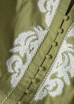 Grön broderad bomullsblus