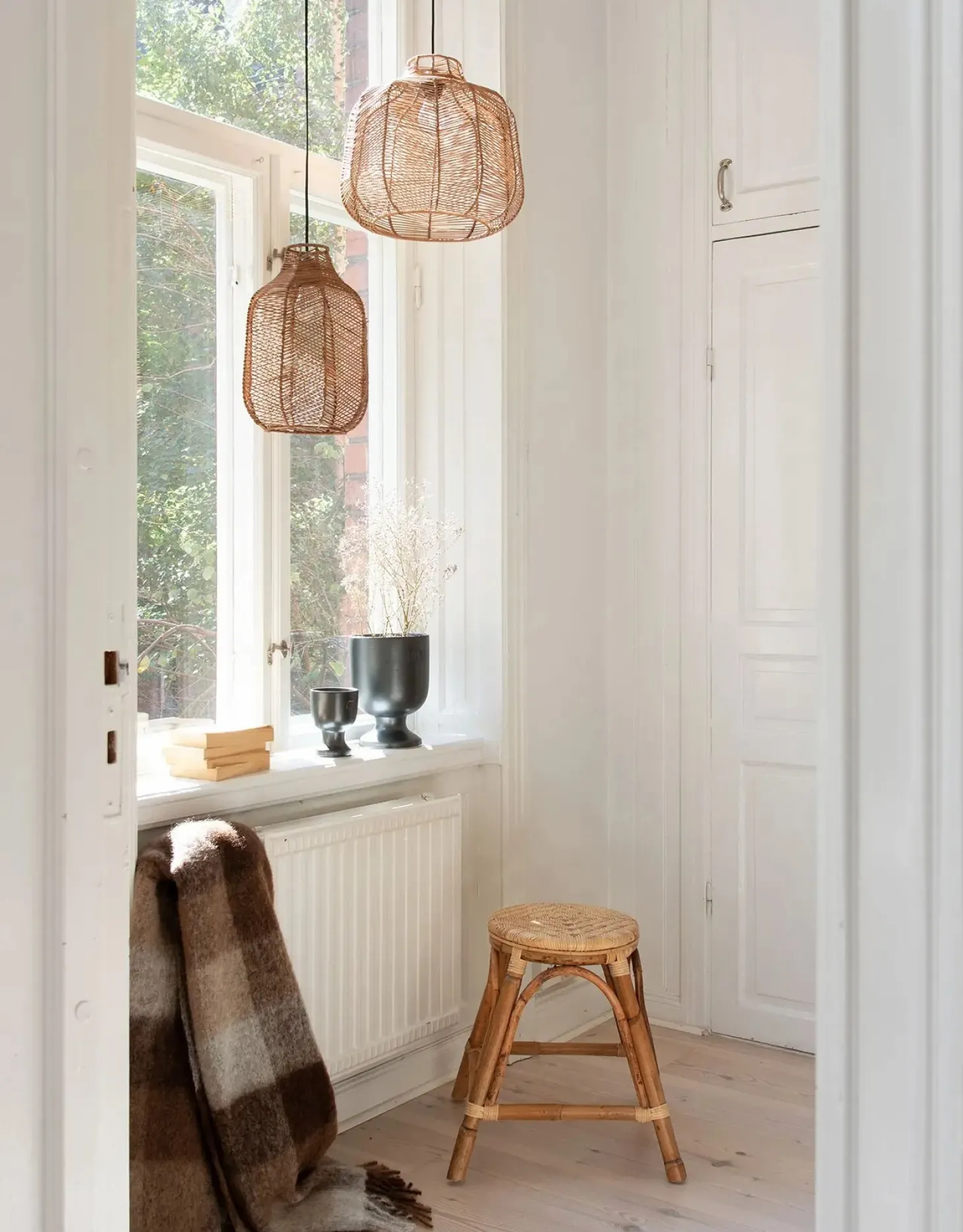 Lampskärm i rotting