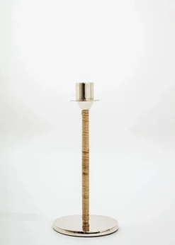 Ljusstake med rottingdetalj