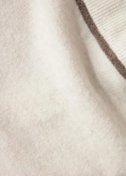Lång stickad kjol