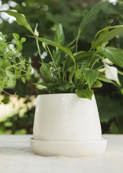 Mönstrad blomkruka i stengods