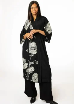 Mönstrad svart kimono