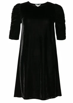 Svart velourklänning